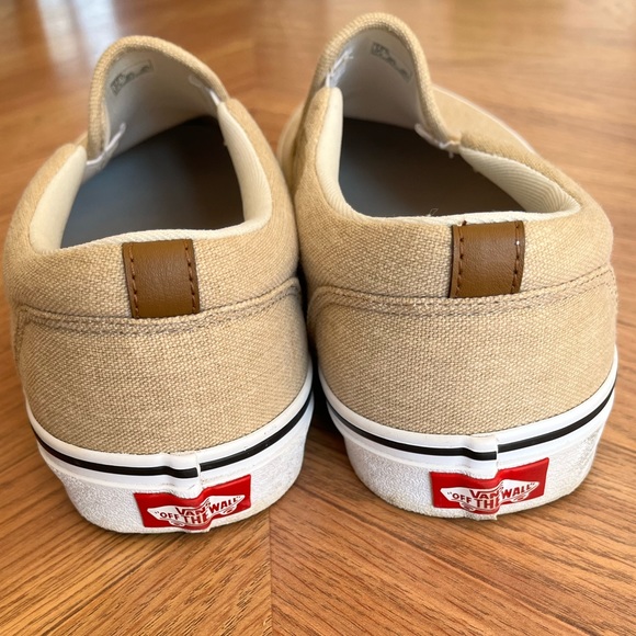 Men’s Classic Canvas Slip On Vans - Picture 2 of 8